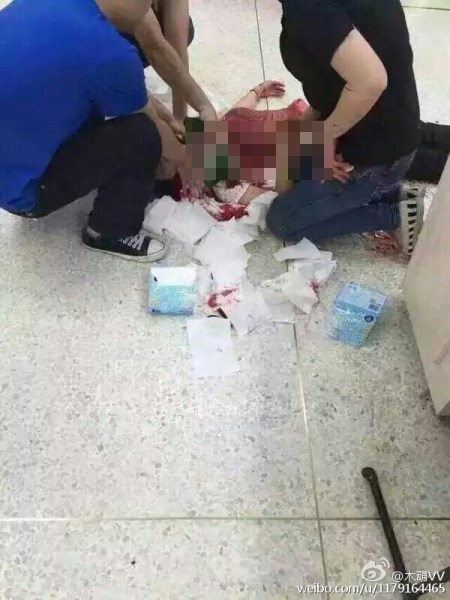 广东男子超市偷窃被阻止 女店员遭割喉致死